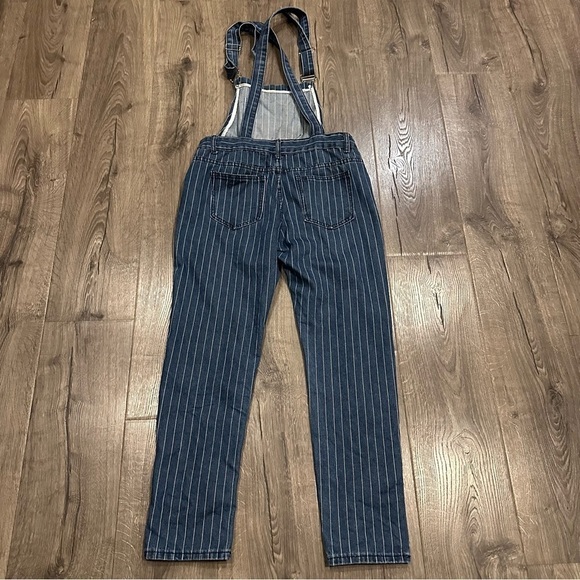 Women's Vintage Y2K Pinstripe Denim Bib Overalls Dungaree Conductor Size M/L - Picture 8 of 15